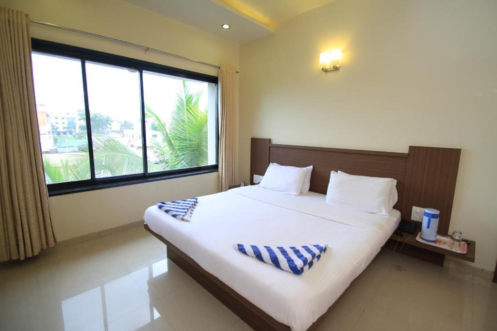 שירדי Hotel Sai Smaran חדר תמונה