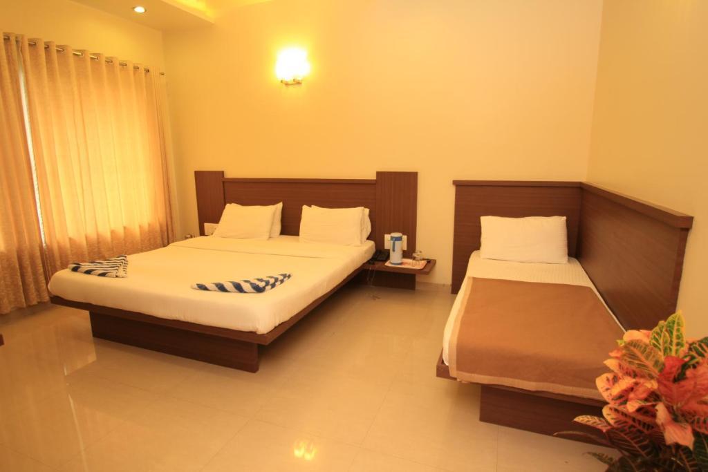 שירדי Hotel Sai Smaran חדר תמונה